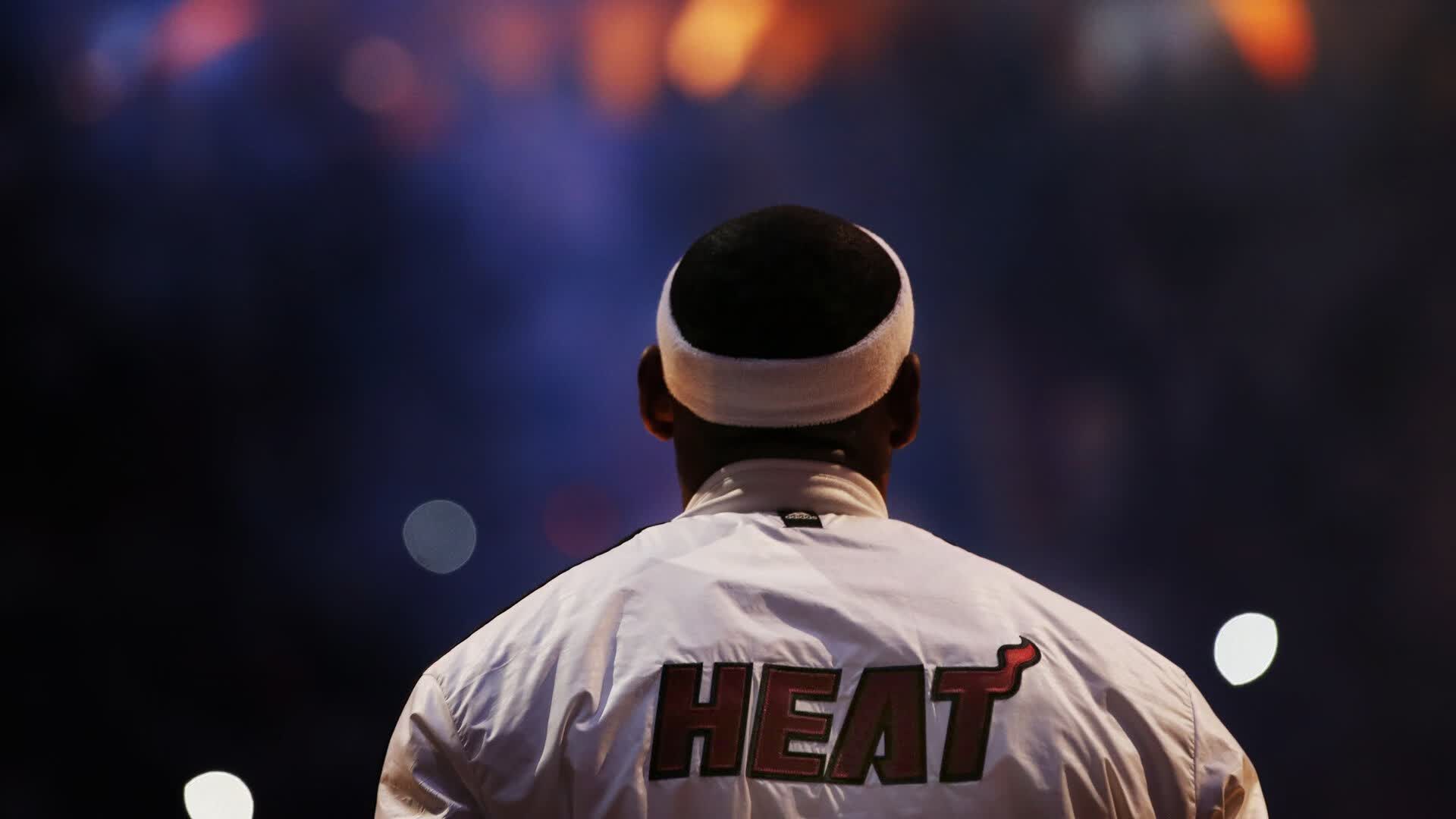 2026世界杯E组风云，高卢雄鸡碾压芬兰，蓝武士久保建英绝地逆转